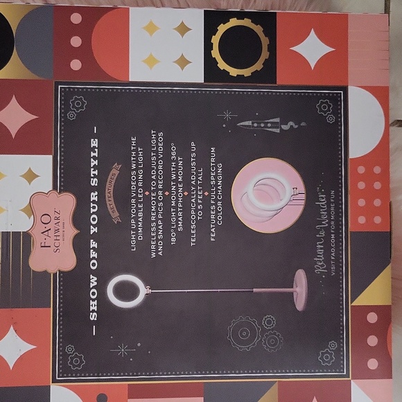 SALE!! Brand New FAO SCHWARZ SELFIE LIGHT STAND - Picture 2 of 4